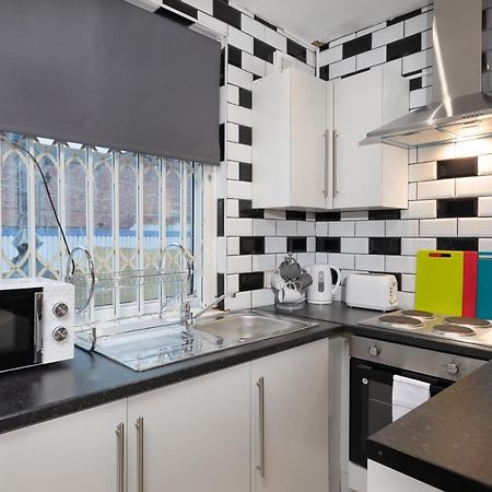 Central Roof Terrace Apartment Stockton-on-Tees Esterno foto